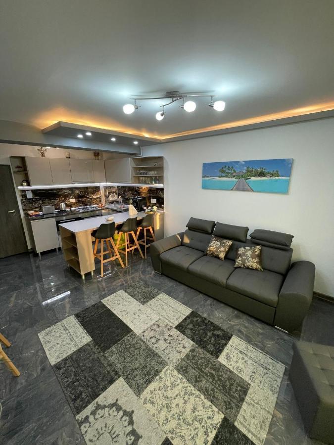 Above The World Apartment Năvodari Екстериор снимка